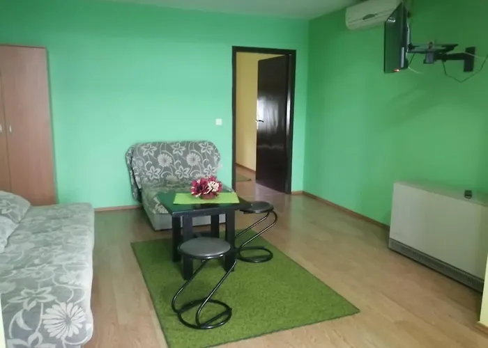 Apartments Hadzi