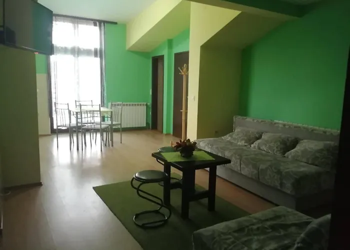 Apartments Hadzi